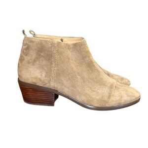 J. Crew Sawyer suede boots Tan Ankle Boots Low Stacked Heel Women’s Size 8